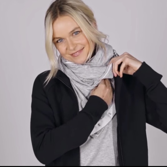 Vinyasa Scarf - Picture 4 of 8